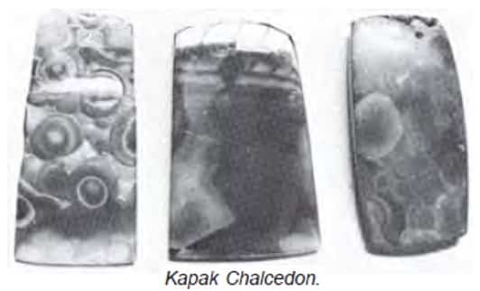 kapak-persegi-dari-chalcedon